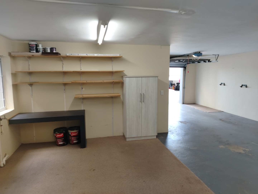 3 Bedroom Property for Sale in Heuwelkruin Western Cape